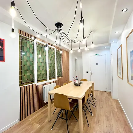 Urban Flat 105 - Haussmann Opera 4 Bedrooms דירה פריז