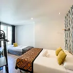 Urban Flat 105 - Haussmann Opera 4 Bedrooms