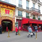 Urban Flat 105 - Haussmann Opera 4 Bedrooms Parijs