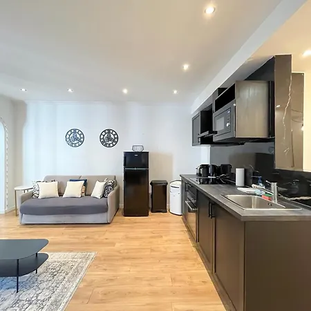 Urban Flat 105 - Haussmann Opera 4 Bedrooms *