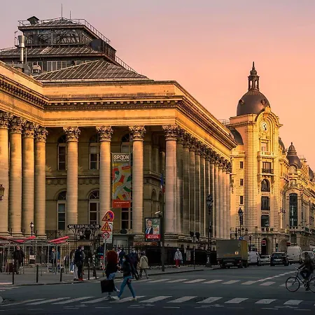 Urban Flat 105 - Haussmann Opera 4 Bedrooms *