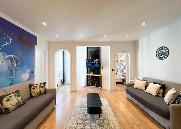 Urban Flat 105 - Haussmann Opera 4 Bedrooms Parigi