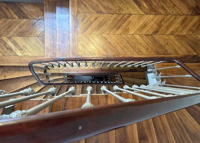 Urban Flat 105 - Haussmann Opera 4 Bedrooms * Parigi