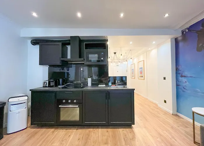 Urban Flat 105 - Haussmann Opera 4 Bedrooms